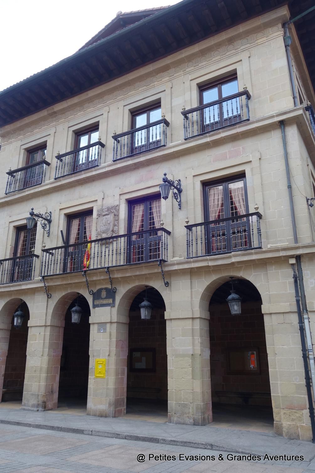 Façade de l'Hôtel de ville d'Errenteria